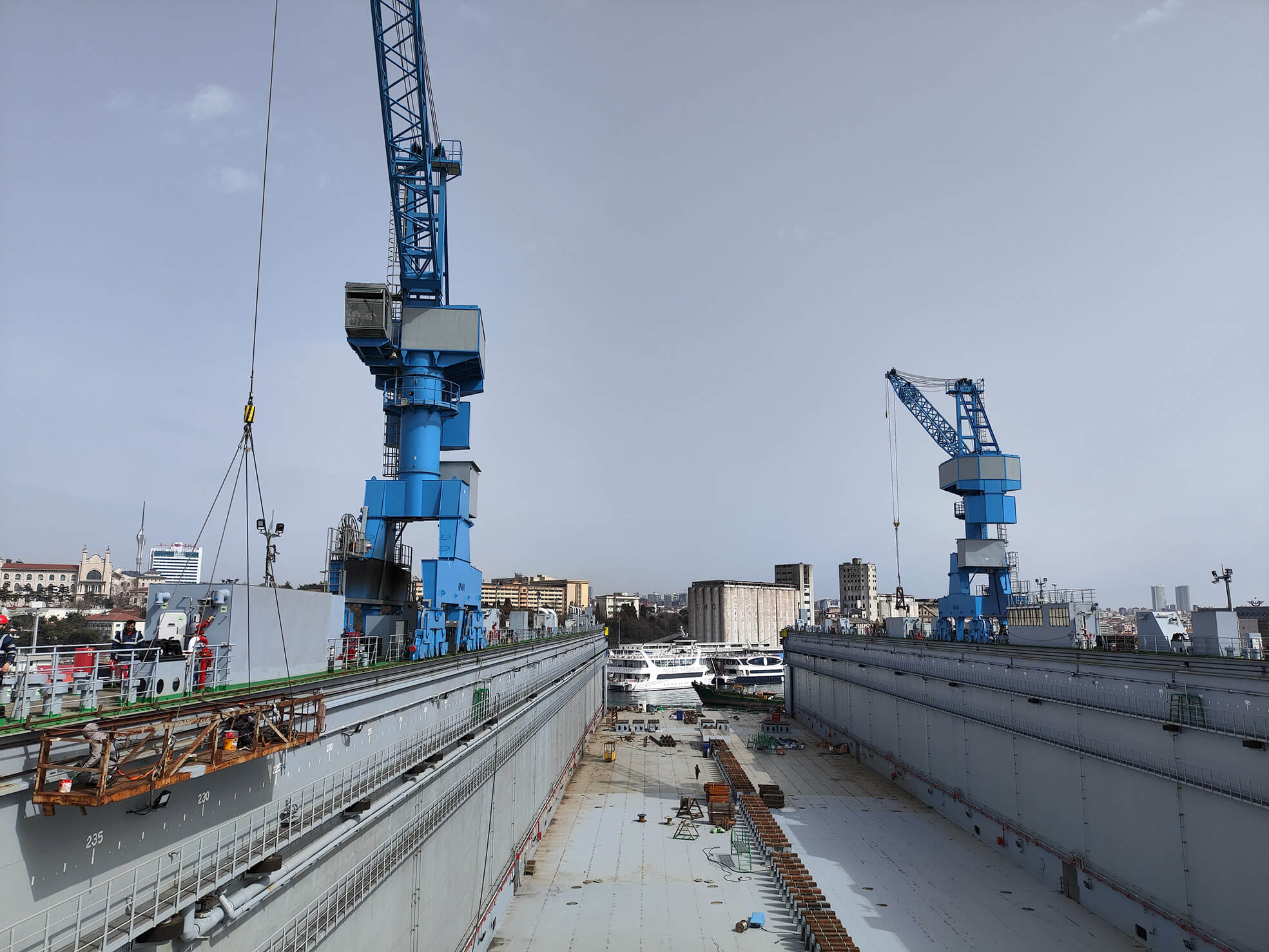 Floating Dock Crane