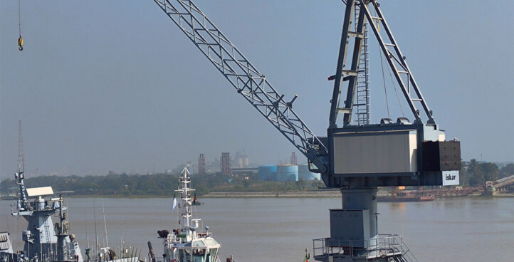 SHIPYARD CRANES